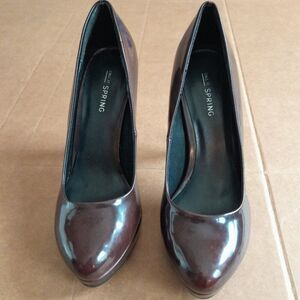 Call It Spring Women’s Glossy Brown 4.5in. Platform Heels Size 7